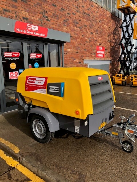 Airtools - AIR02 - 145cfm Compressor - Diesel